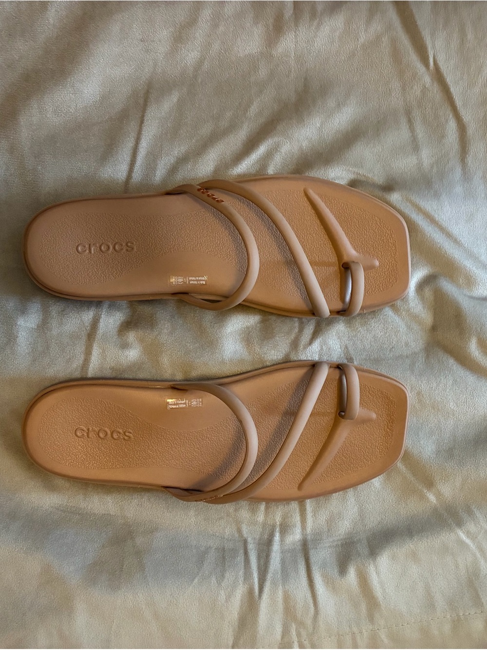 CROCS Women’s Miami Toe Loop Sandals - Milk Chocolate - Size 10 - Picture 1 of 4